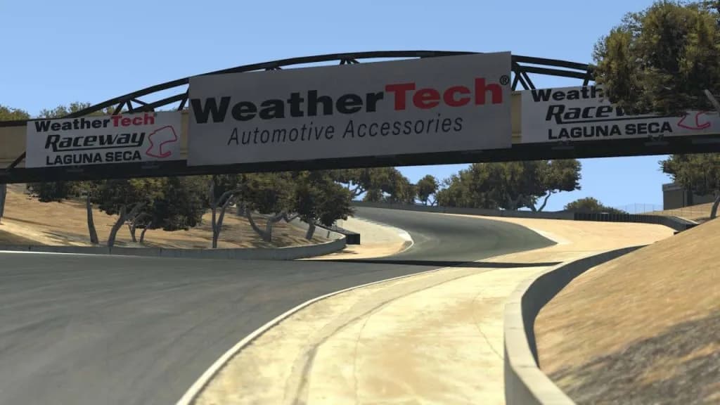 iRacing: “If you are an old member, you must pay Laguna Seca”